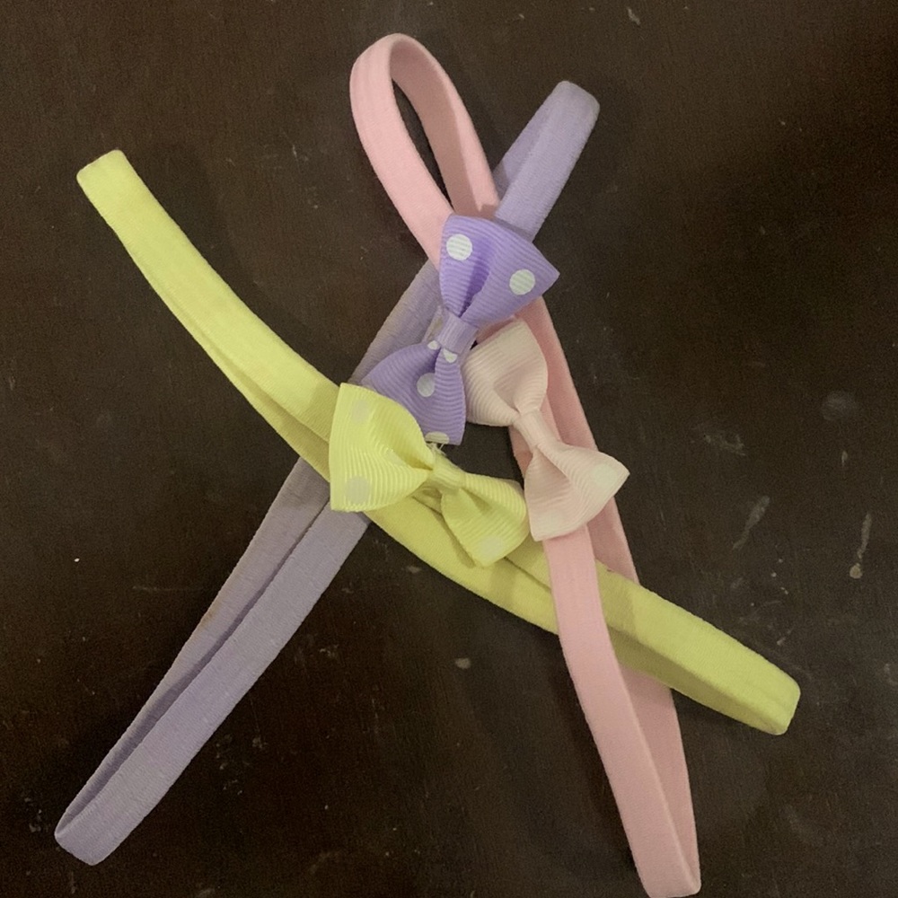 Headband bows